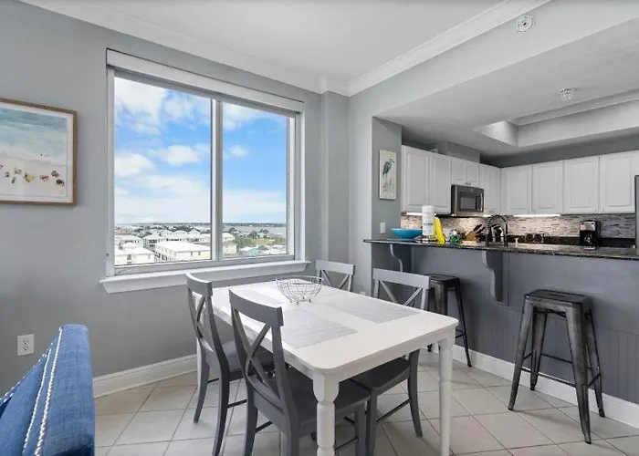 Apartment Crystal Tower 709 By Youngs Suncoast
