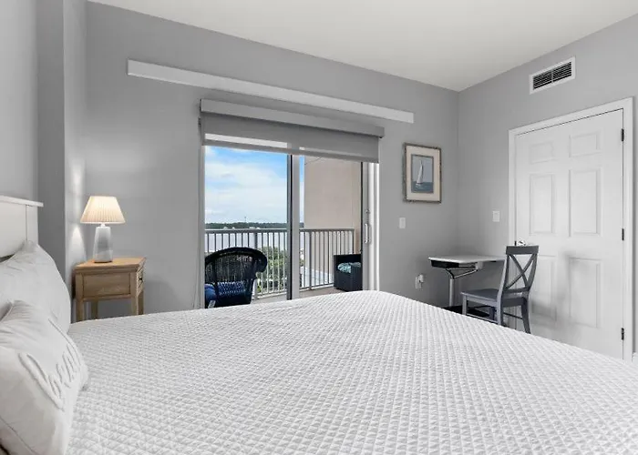 Apartment Crystal Tower 709 By Youngs Suncoast